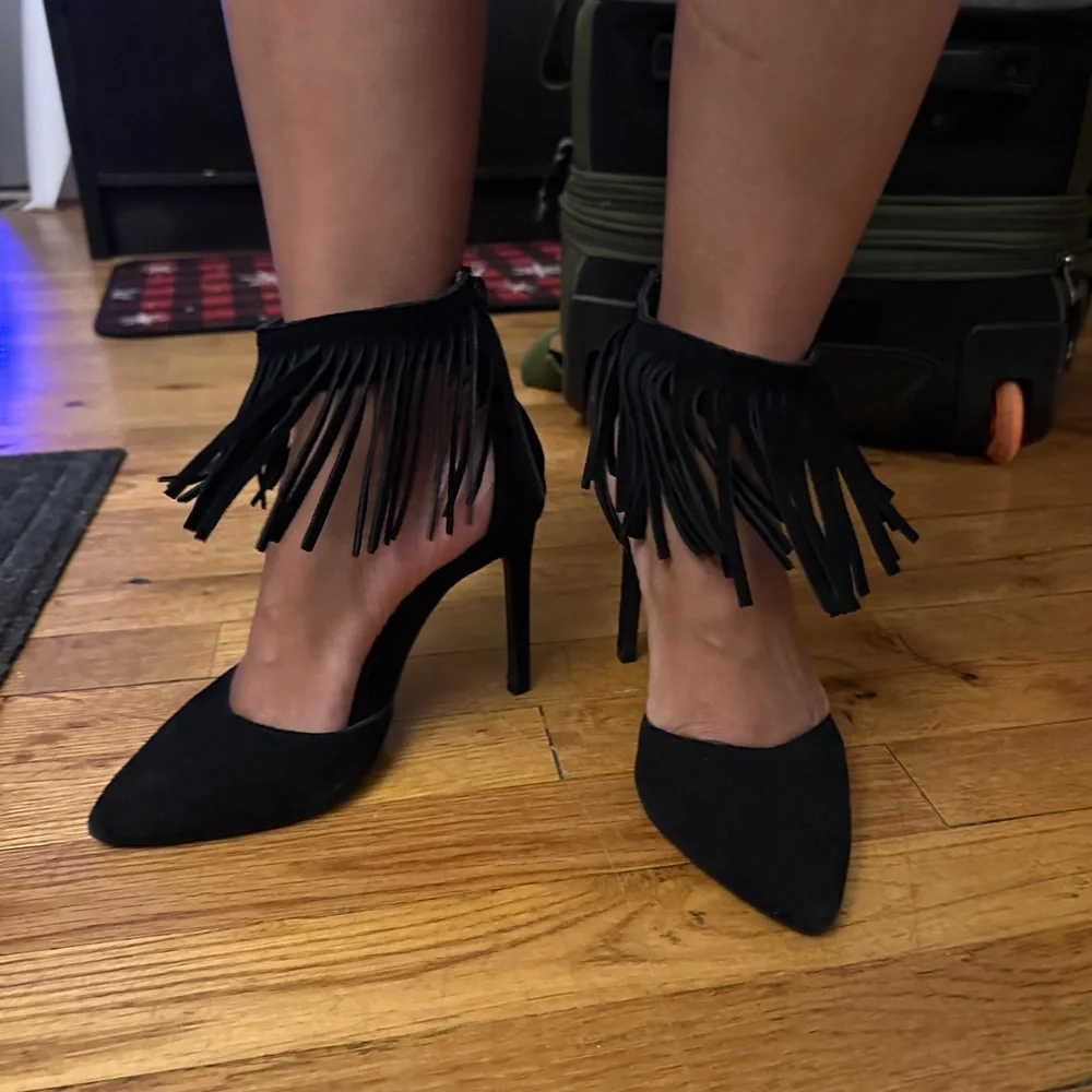 Fun Fringe Heels! - Picture 1 of 10
